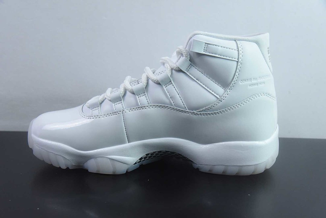 Comme des Garçons Homme Plus x Air Jordan 11 White/Black IV7639-100
