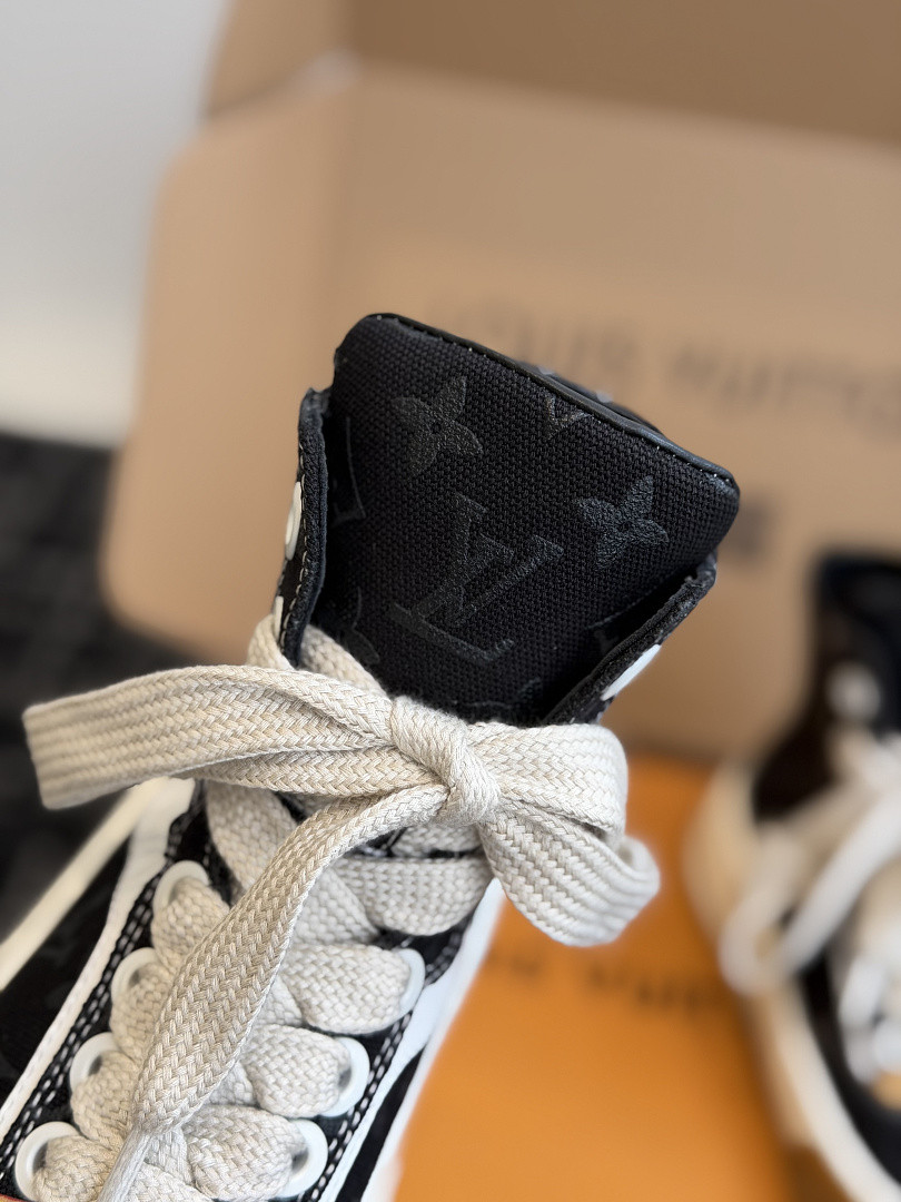 LVT SNEAKERS