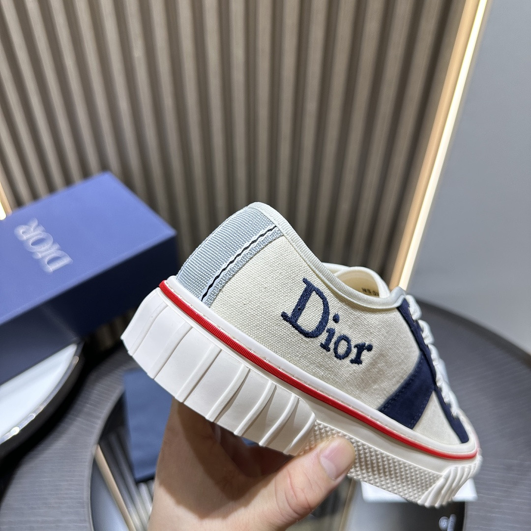 DIO* SNEAKER