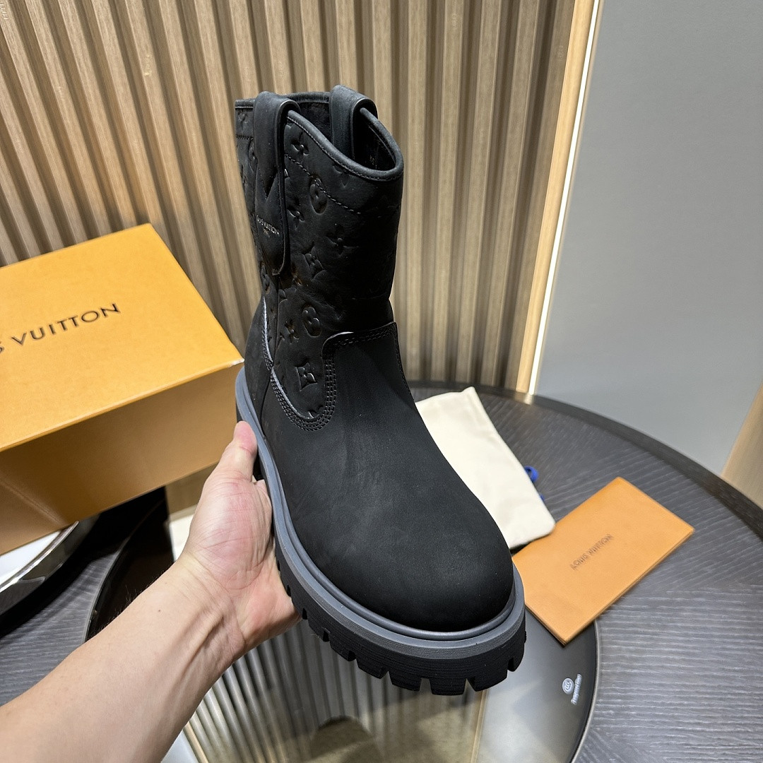 LVT BOOTS