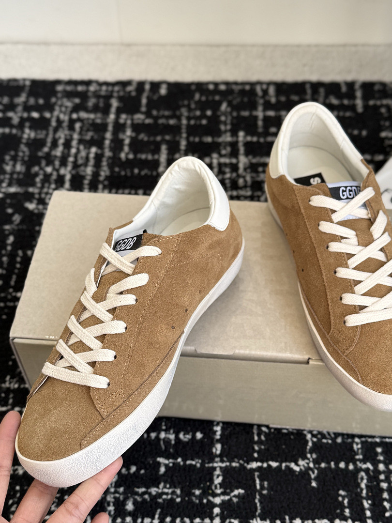 GGDB SNEAKER