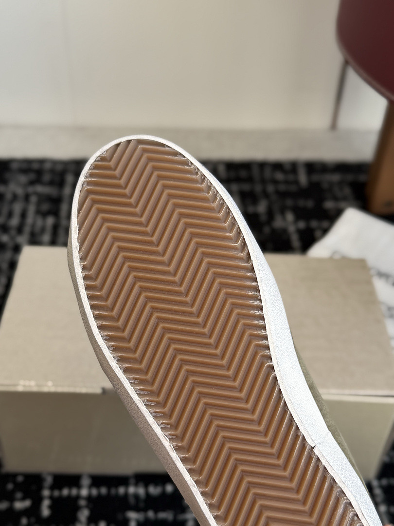 GGDB SNEAKER