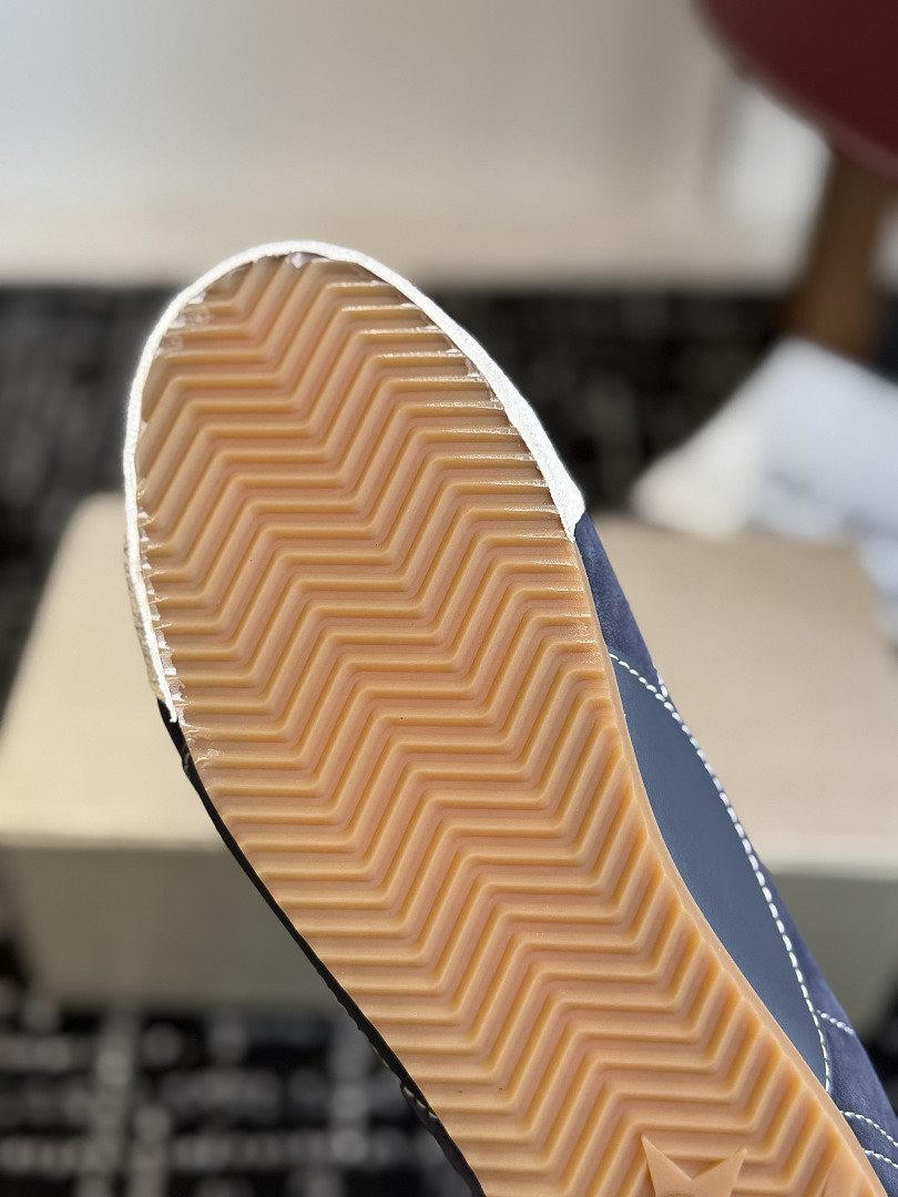 GGDB SNEAKER