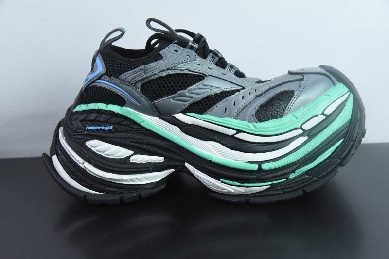 BC XL SNEAKERS