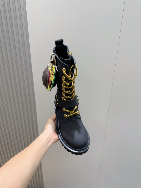 LVT BOOTS