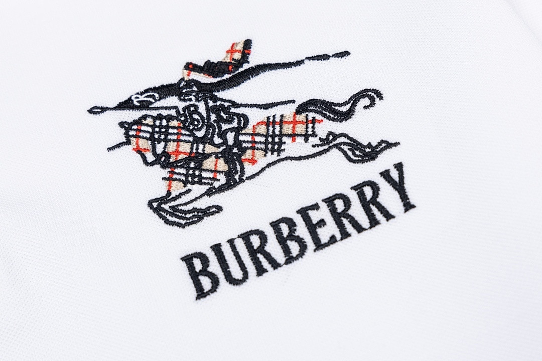 Bv*b*rry Clothes
