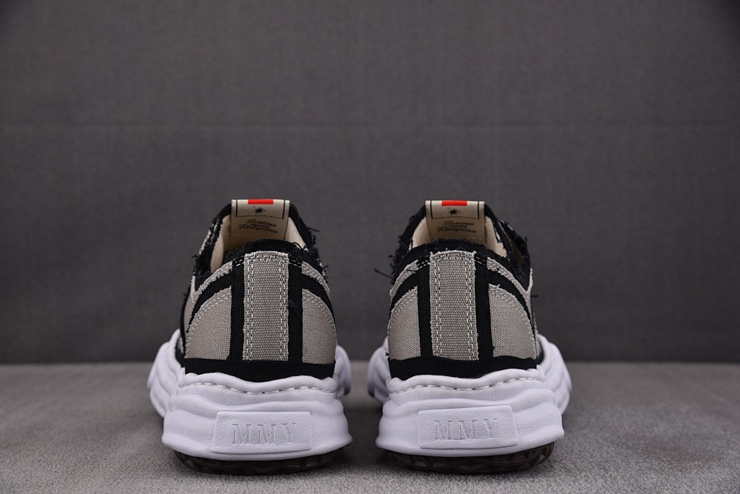 Ma1s0n MIHARA YASUHIRO Sneaker