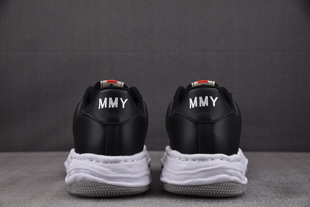 Ma1s0n MIHARA YASUHIRO Sneaker