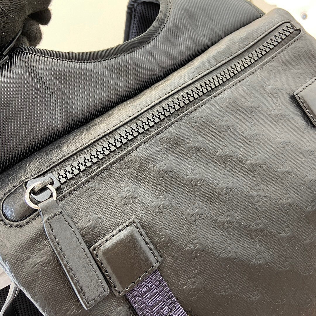 Gvc*1 BAG