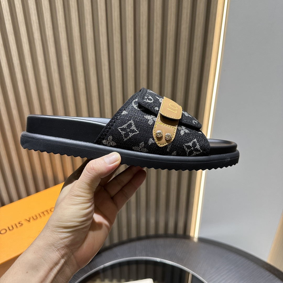 LVT SANDALS