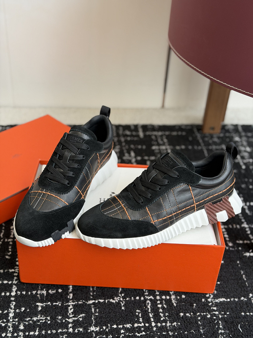 H**me5 Sneaker