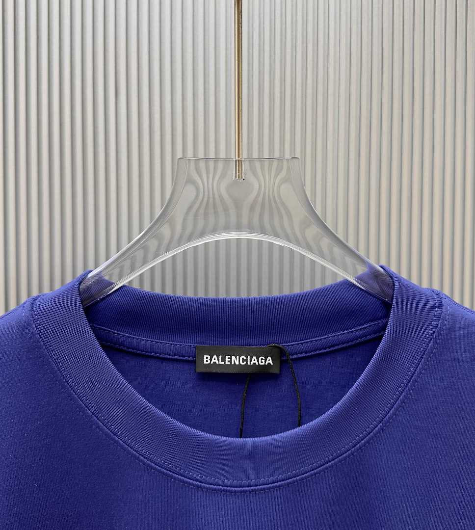 Ba1en*iaga Clothes
