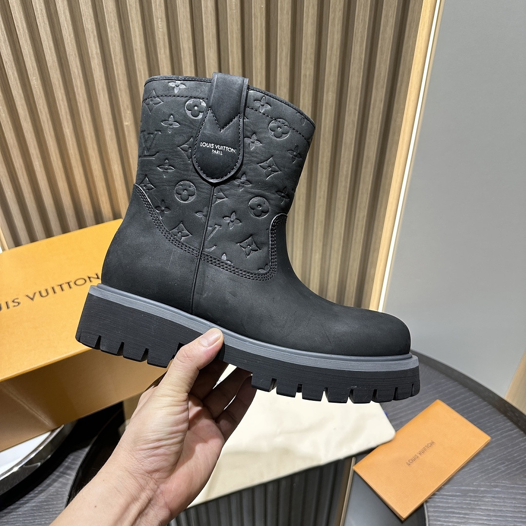 LVT BOOTS