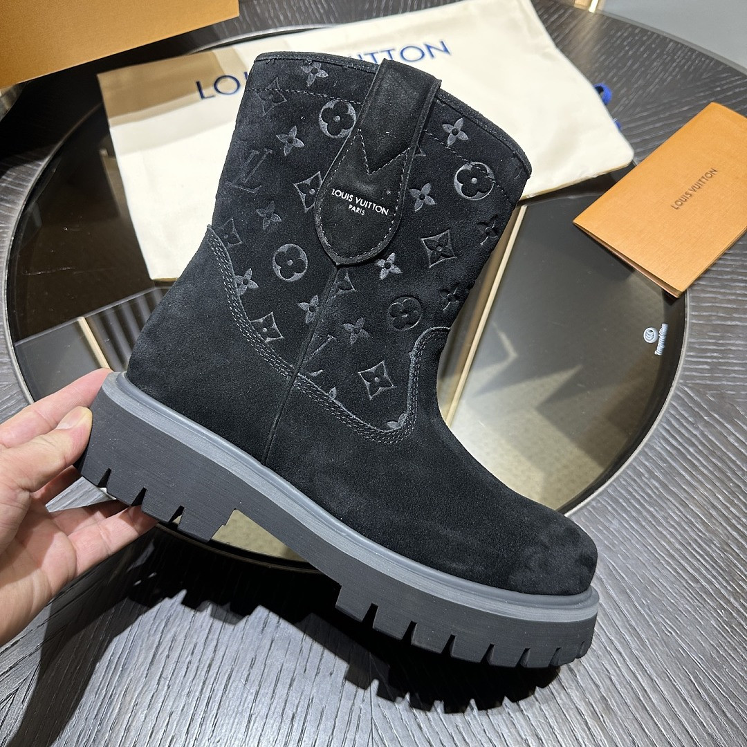 LVT BOOTS