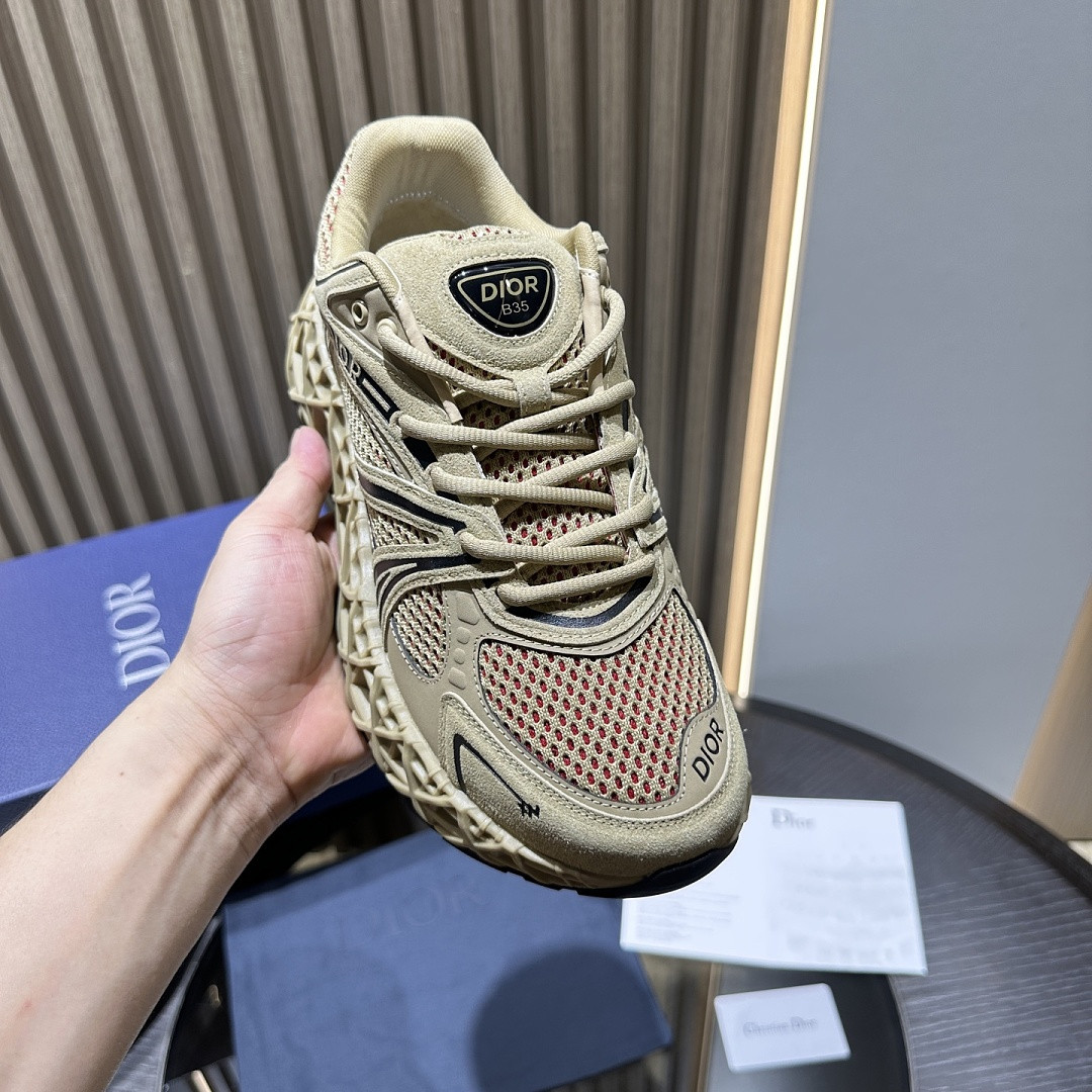 DIO* SNEAKER