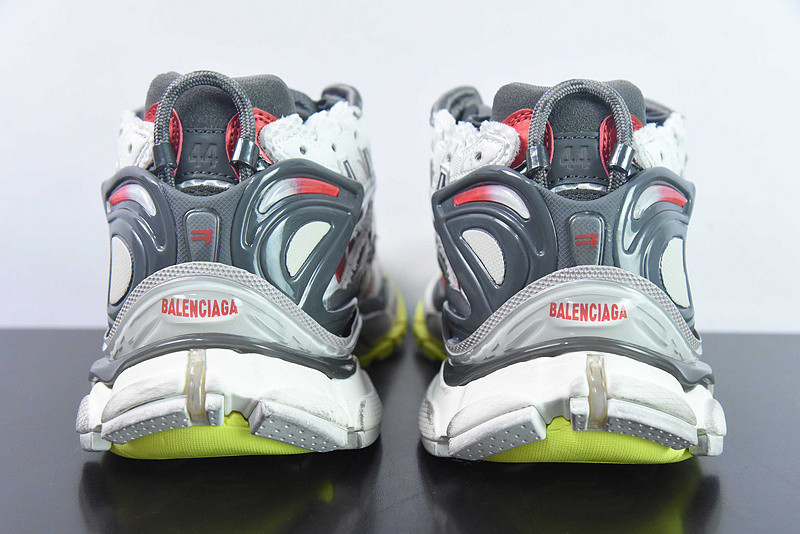 Ba*len*cia*ga runner sneaker