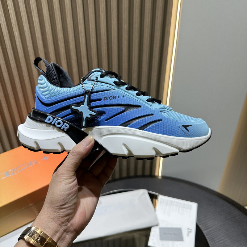 DIO* SNEAKER