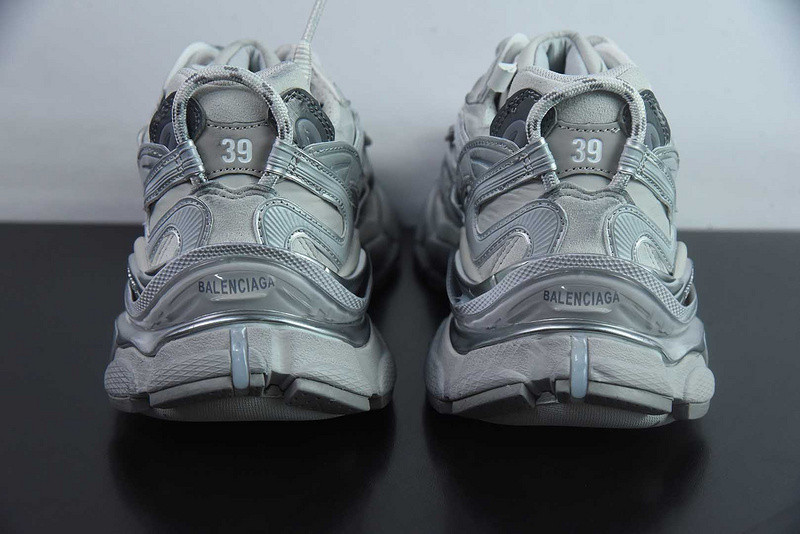 Ba1en*iaga Runner Sneaker