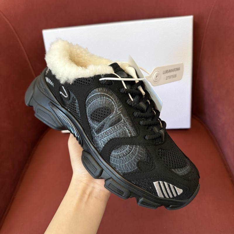 DIO* SNEAKER