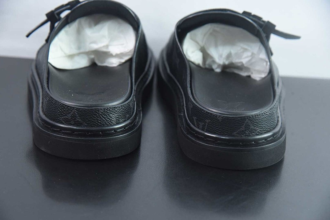 LVT SANDALS
