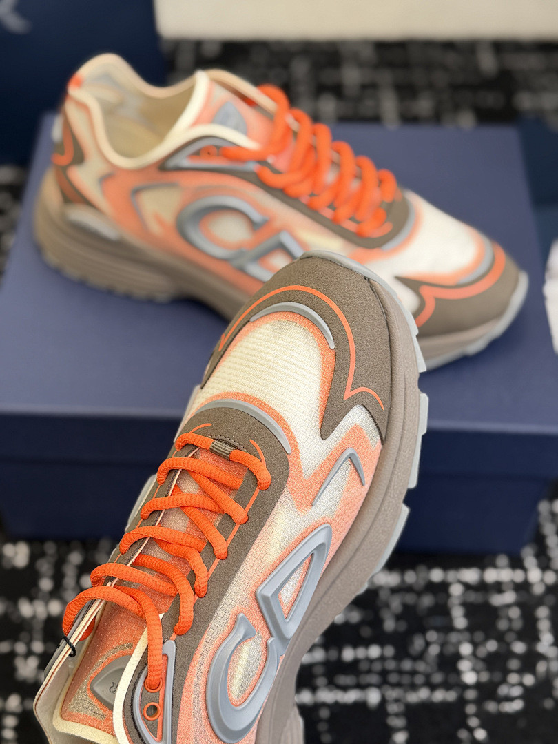 DIO* SNEAKER