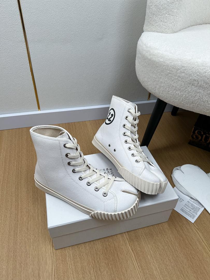 Ma1s0n Marg*e1a SNEAKER
