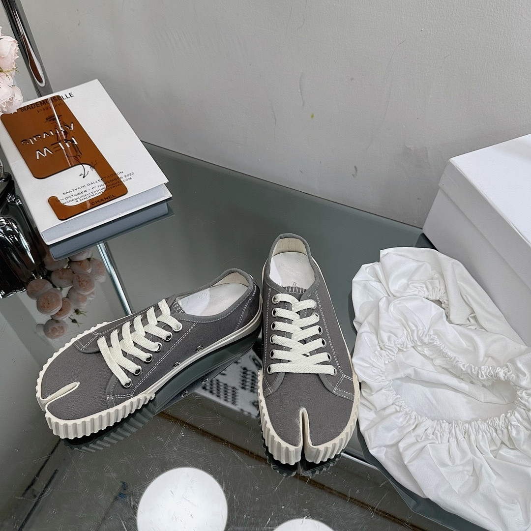 Ma1s0n Marg*e1a SNEAKER
