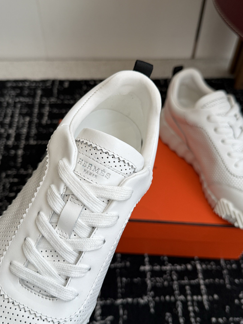 H**me5 Sneaker