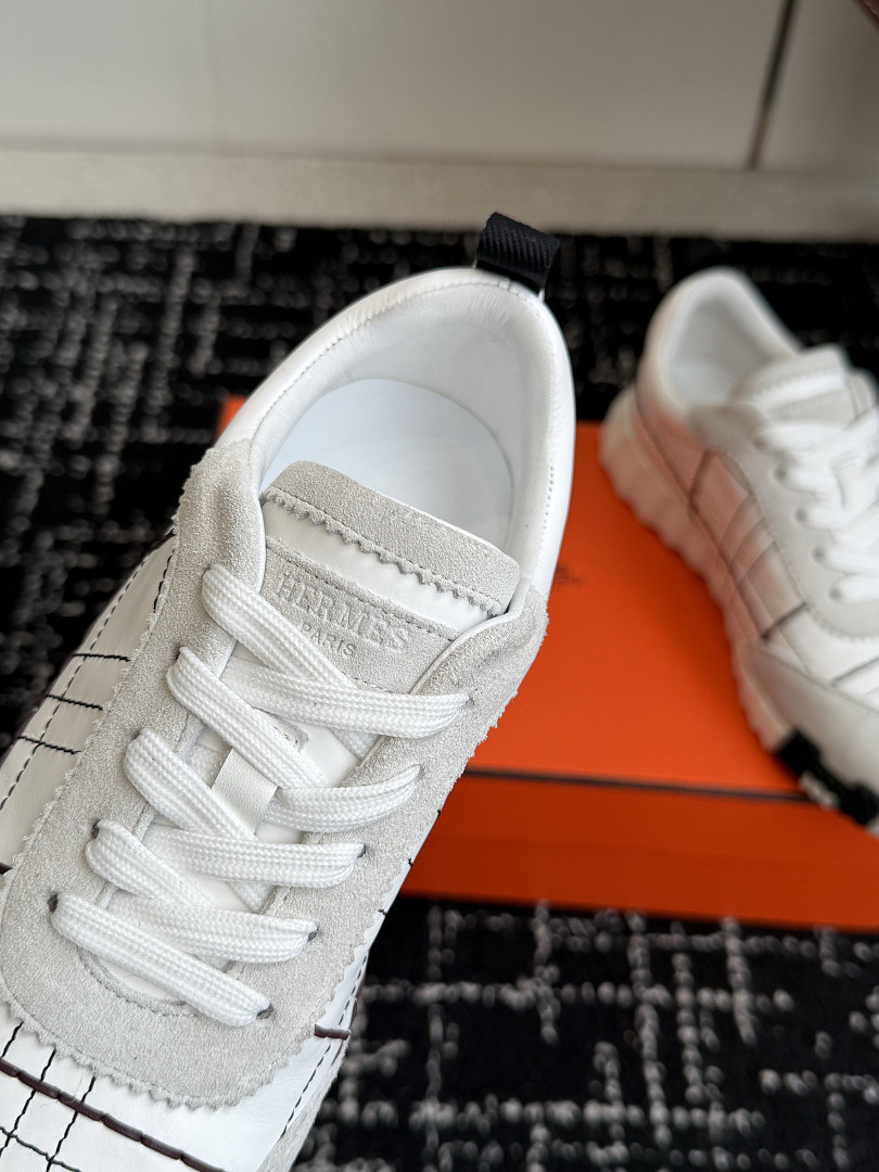 H**me5 Sneaker