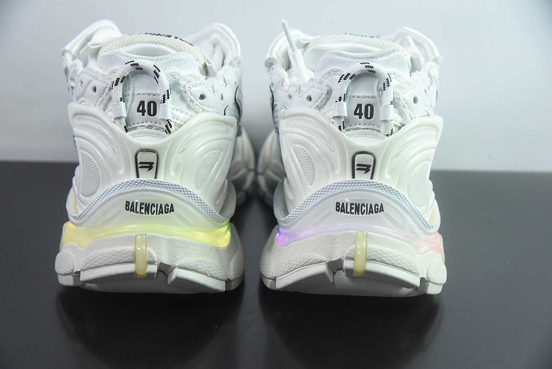 Ba1en*iaga Runner Sneaker LED