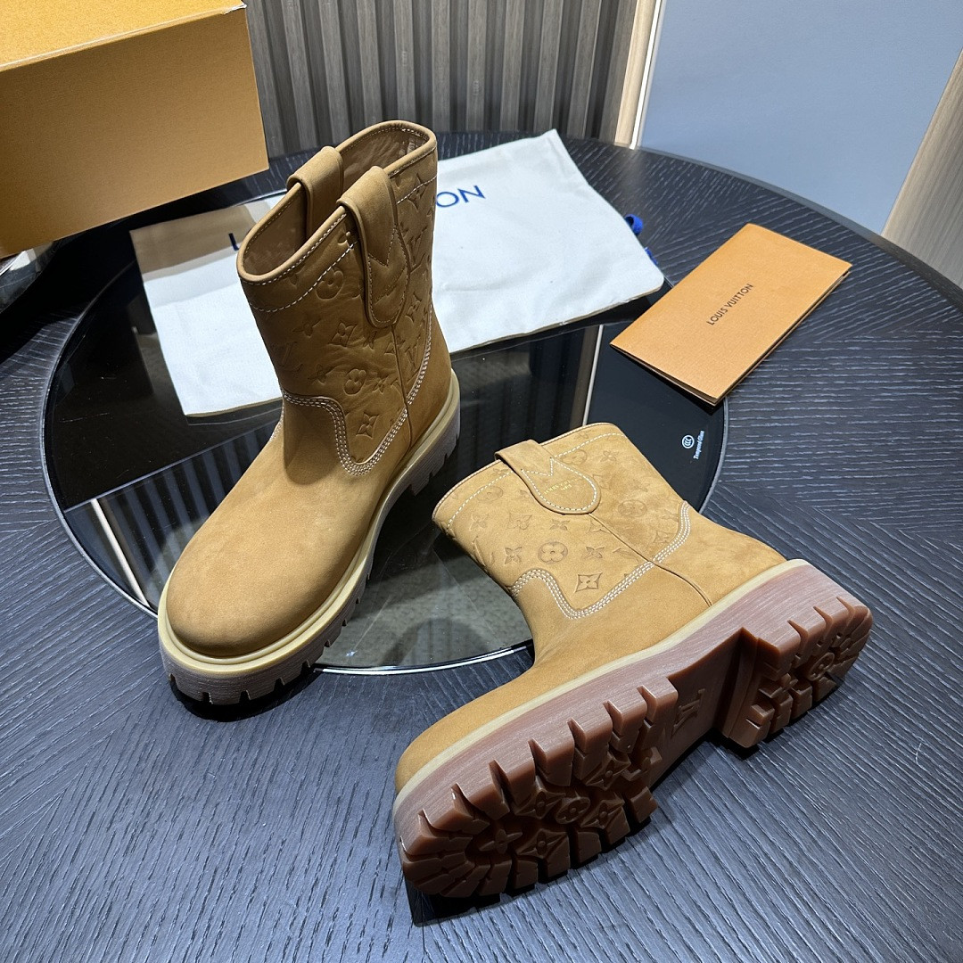 LVT BOOTS