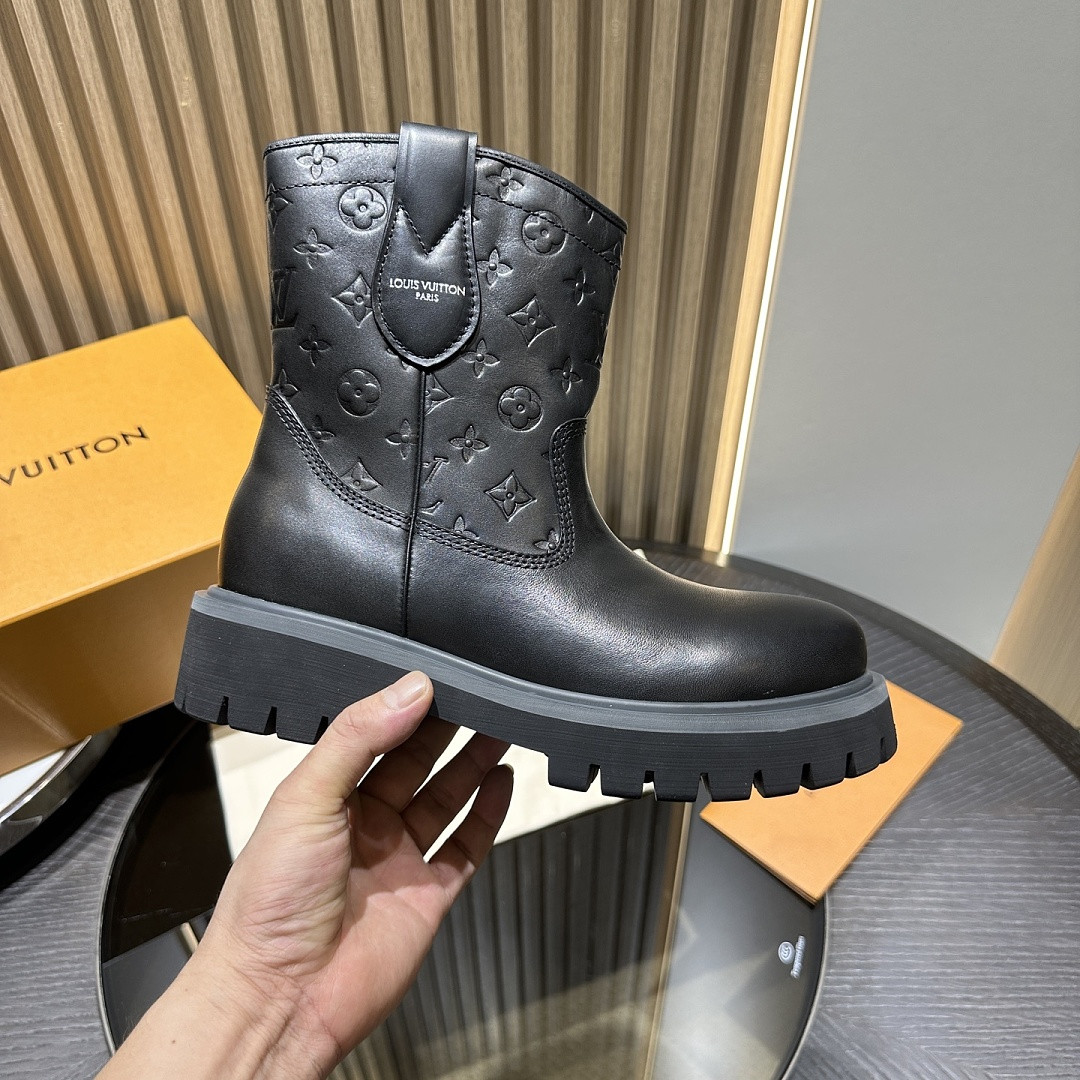 LVT BOOTS