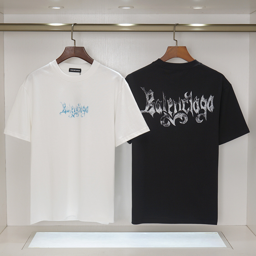 Ba1en*iaga Clothes