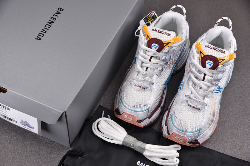 Ba*len*cia*ga runner sneaker