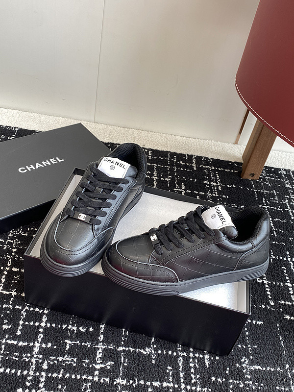 Chanel Sneaker