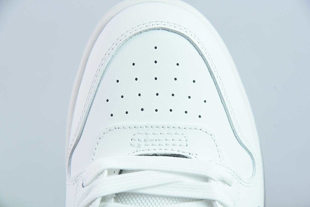 OF™ C/O VIRGIL ABLOH OUT OF OFFICE LOW-TOP LEATHER SNEAKERS ‘OOO“