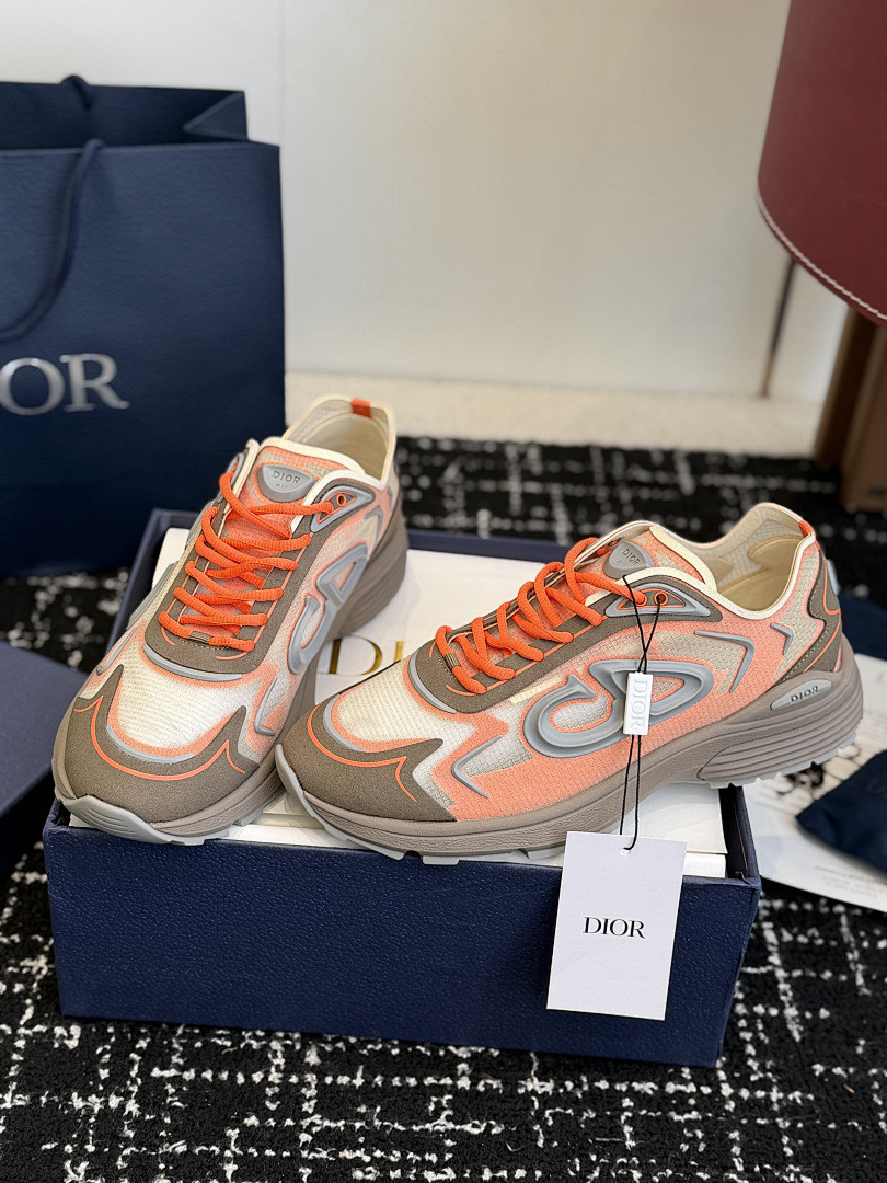 DIO* SNEAKER
