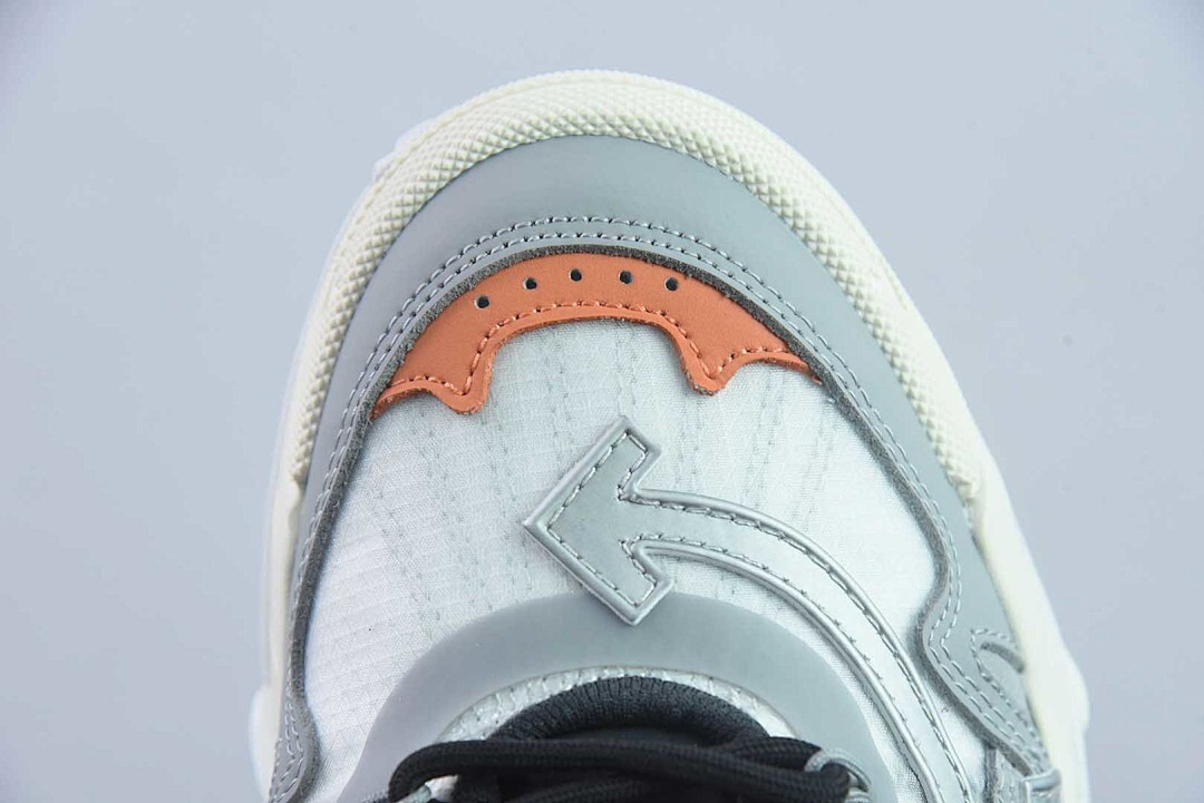 OF C/O ODSY-1000 SNEAKER