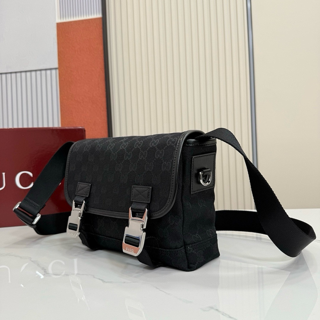 Gvc*1 BAG