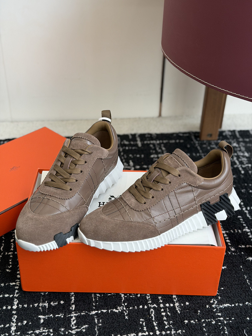 H**me5 Sneaker