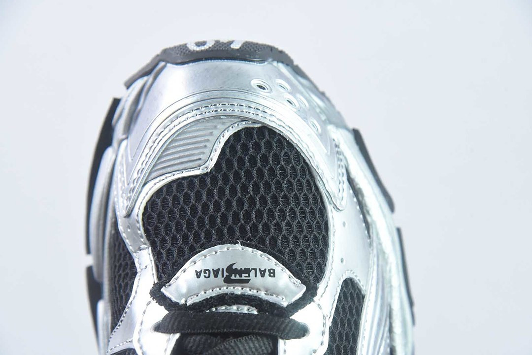 Ba1en*iaga Runner Sneaker LED