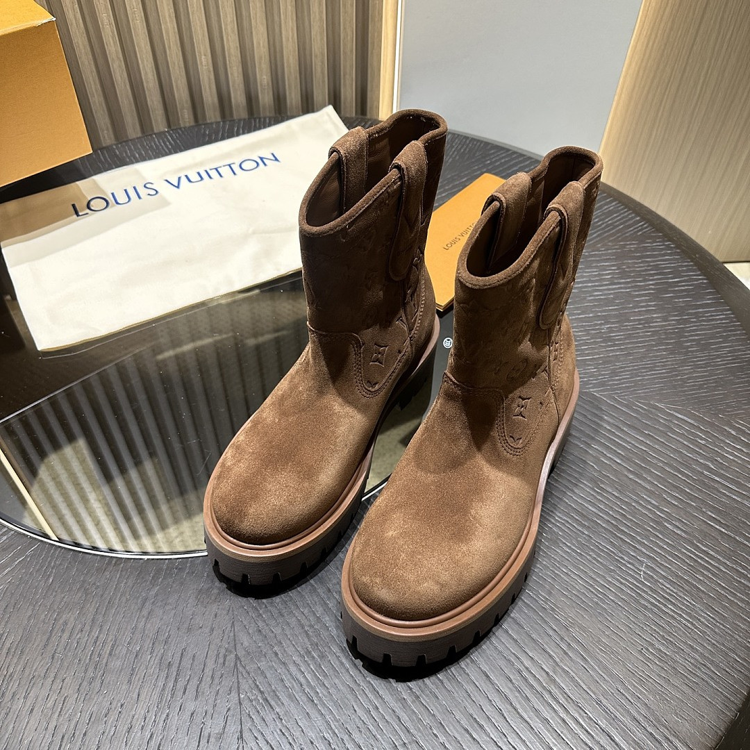 LVT BOOTS