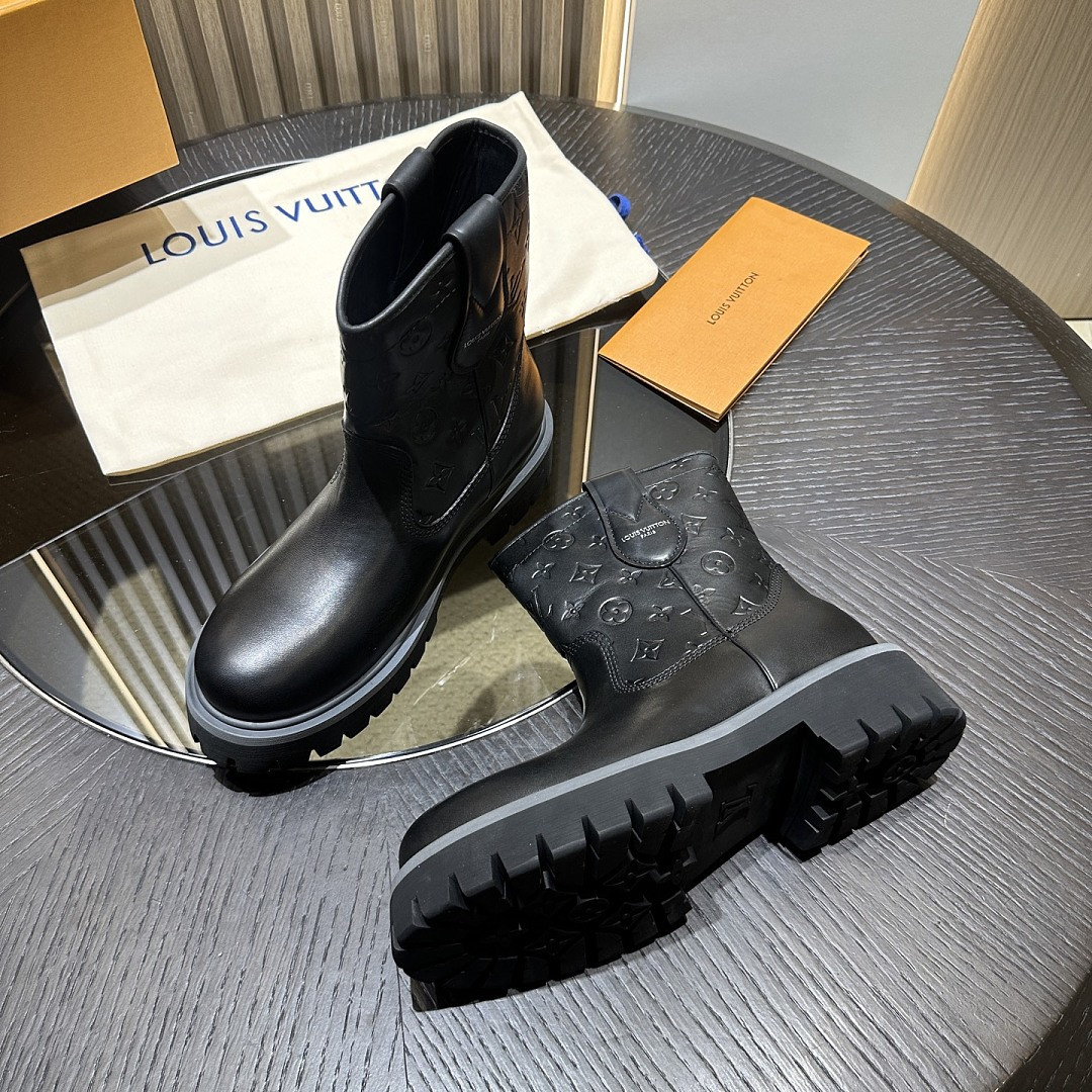 LVT BOOTS