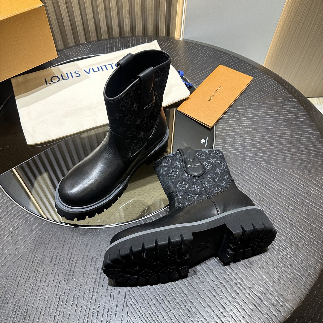 LVT BOOTS