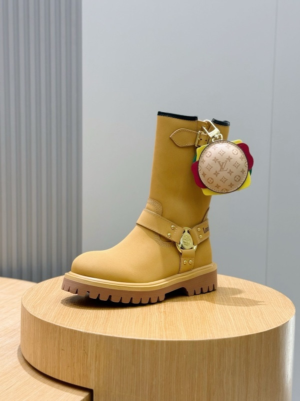 LVT BOOTS