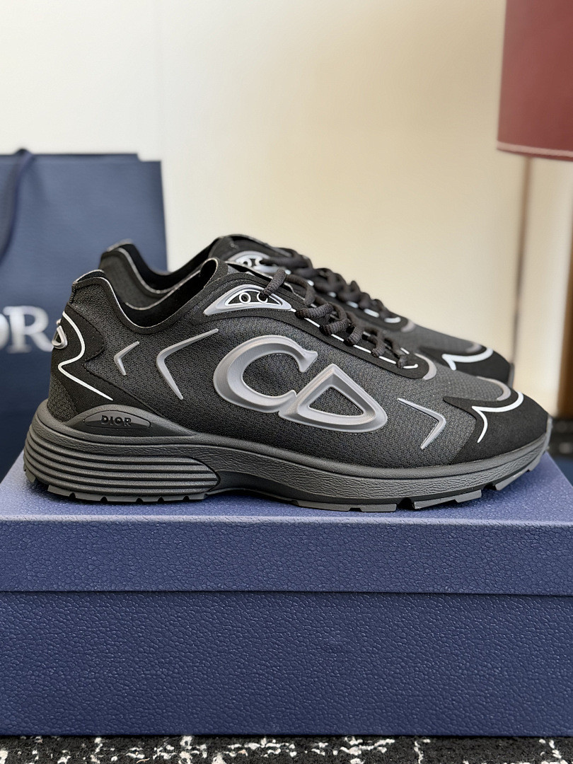 DIO* SNEAKER