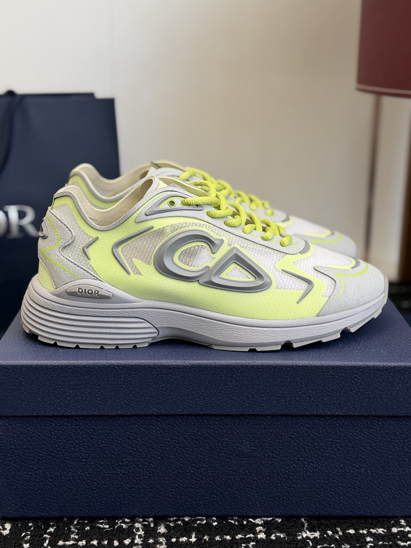 DIO* SNEAKER