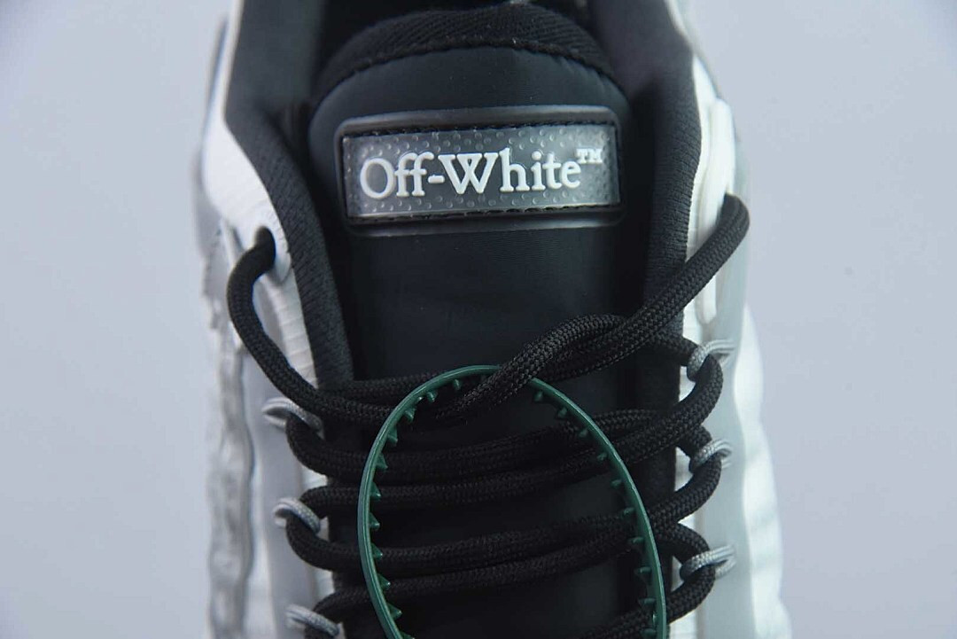 OF C/O ODSY-1000 SNEAKER