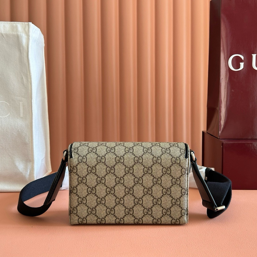 Gvc*1 BAG