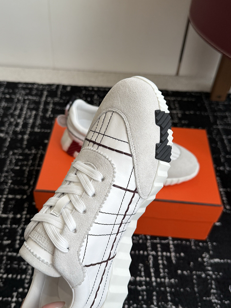H**me5 Sneaker
